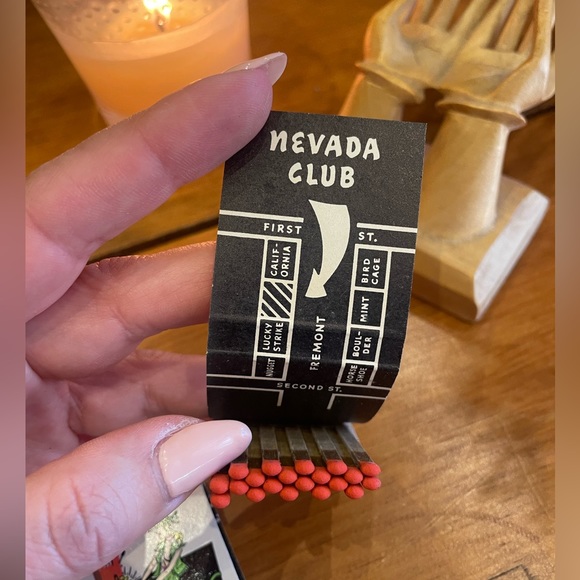 Vintage Nevada Club Casino - Las Vegas, Nevada Collectable Souvenir Matchbook - Picture 5 of 6